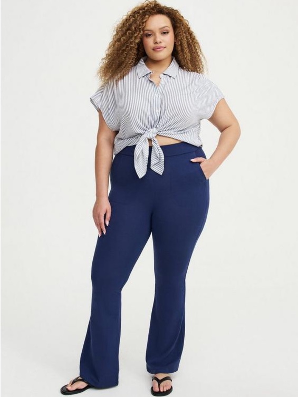 Torrid 2 Full Length Pocket Flare Legging navy blue yoga pants casual comfort